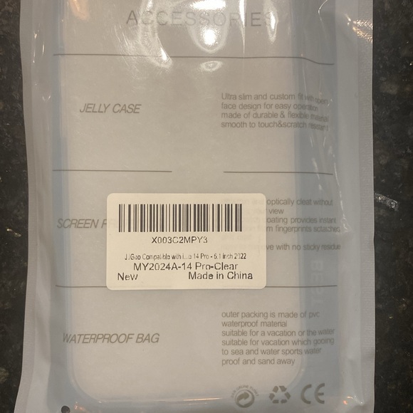 iPhone 14 Pro clear case (New) - Picture 3 of 3